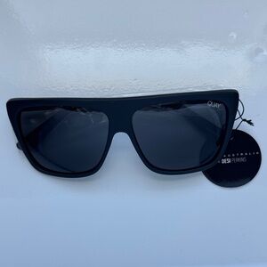 Quay Australia X Dezi Perkins OTL II Black Sunglasses New in Case!
